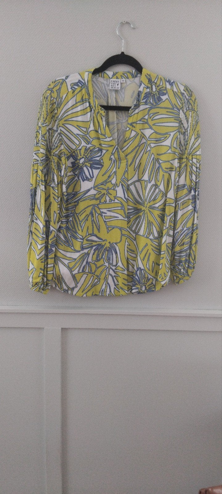Emily van den Bergh blouse maat 36, Geel, Emily van den Bergh, Ophalen of Verzenden, Zo goed als nieuw