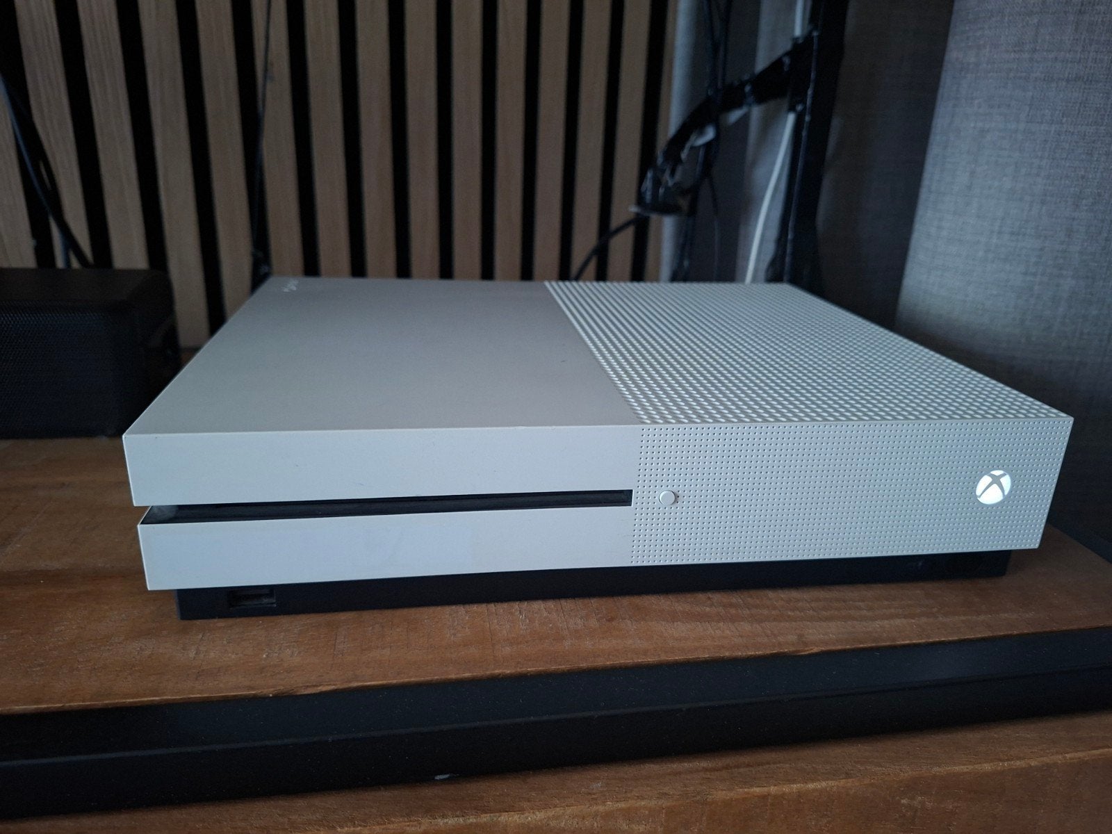 Xbox One S met 2 controllers en 6 spellen, Gebruikt, Ophalen of Verzenden, Eén computer, Sport