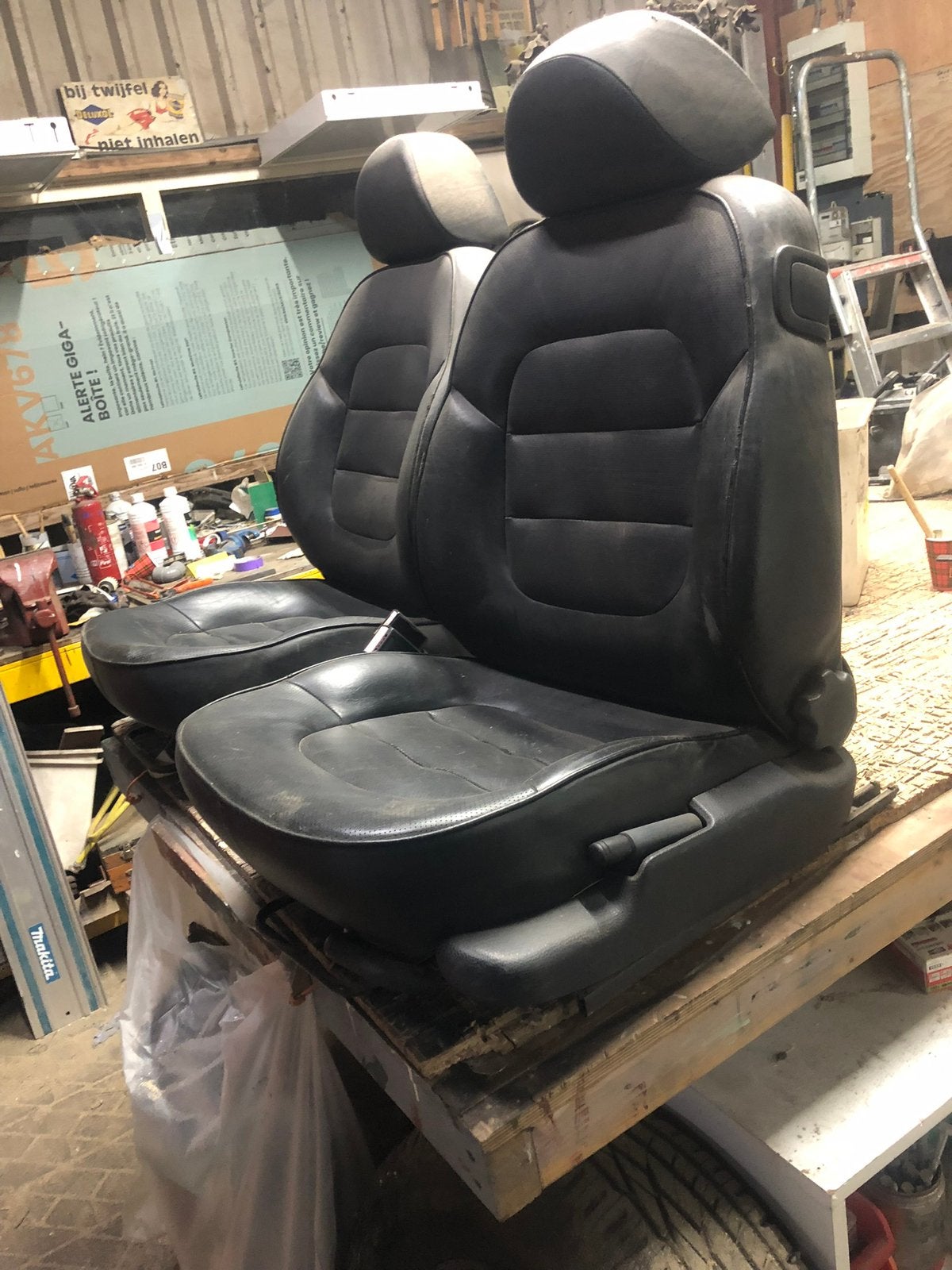 Sport Stoelen Peugeot, Ophalen