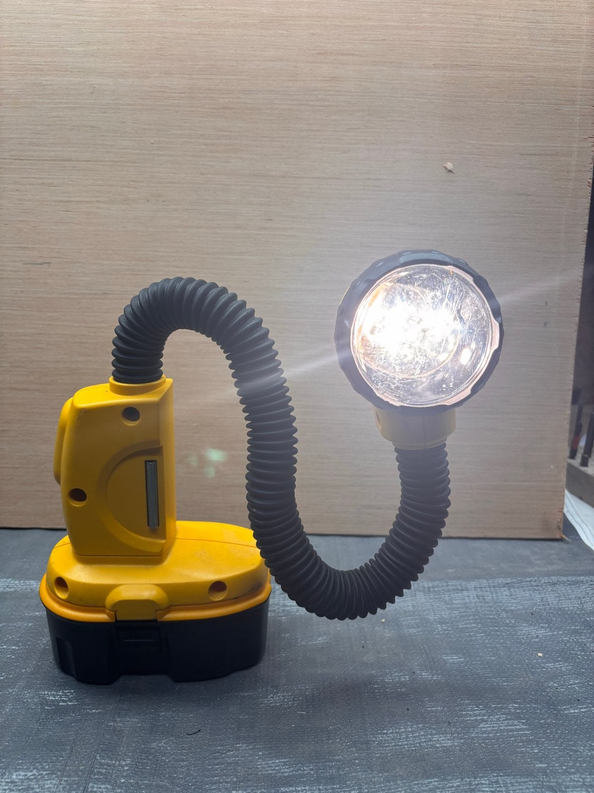 Dewalt Gereedschapset: Boormachine, Slagmoersleutel, Lampen, Ophalen of Verzenden, Gebruikt, Boor- en Schroefmachine