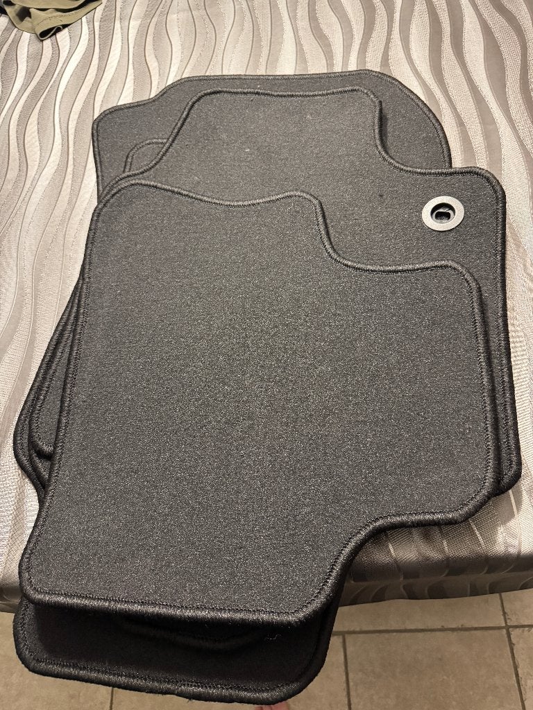 Mattenset Toyota rav4, Ophalen, Nieuw