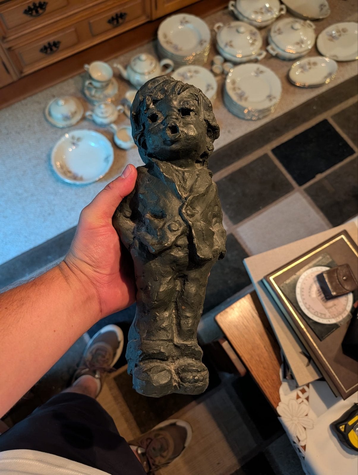 Vintage beeldje van jongen - Trisus Coumans, Ophalen, Gebruikt, Mens