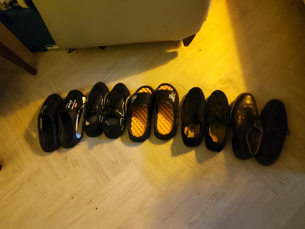 Gratis schoenen en slippers maat 46, nagenoeg nieuw, Ophalen, Zo goed als nieuw