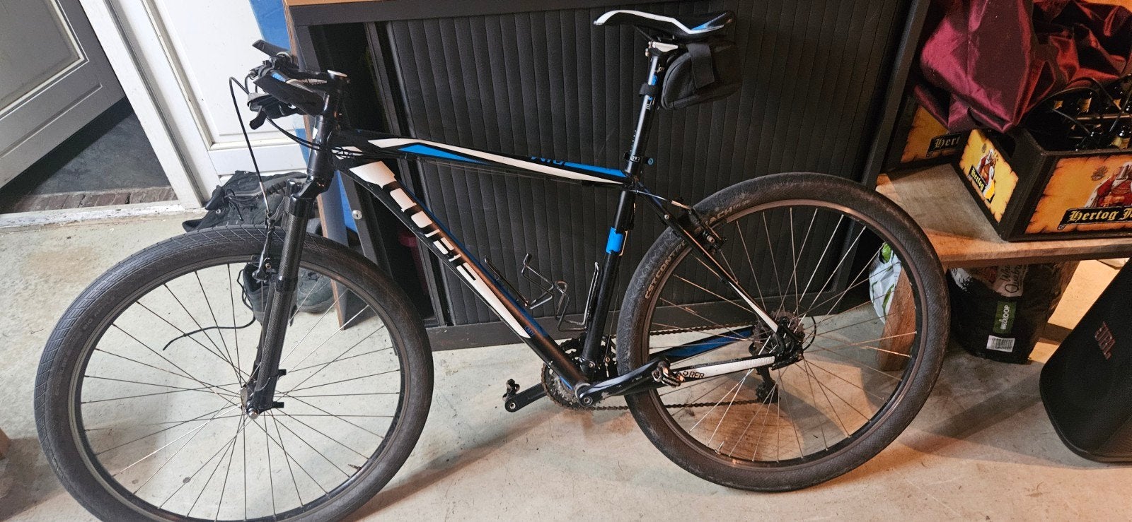 Cube mountainbike, strandfiets, zwart/blauw, 28 inch wielen