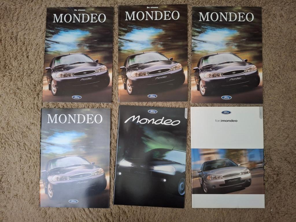 Lot autofolders Ford Mondeo mk2, Verzenden, Gelezen, Ford