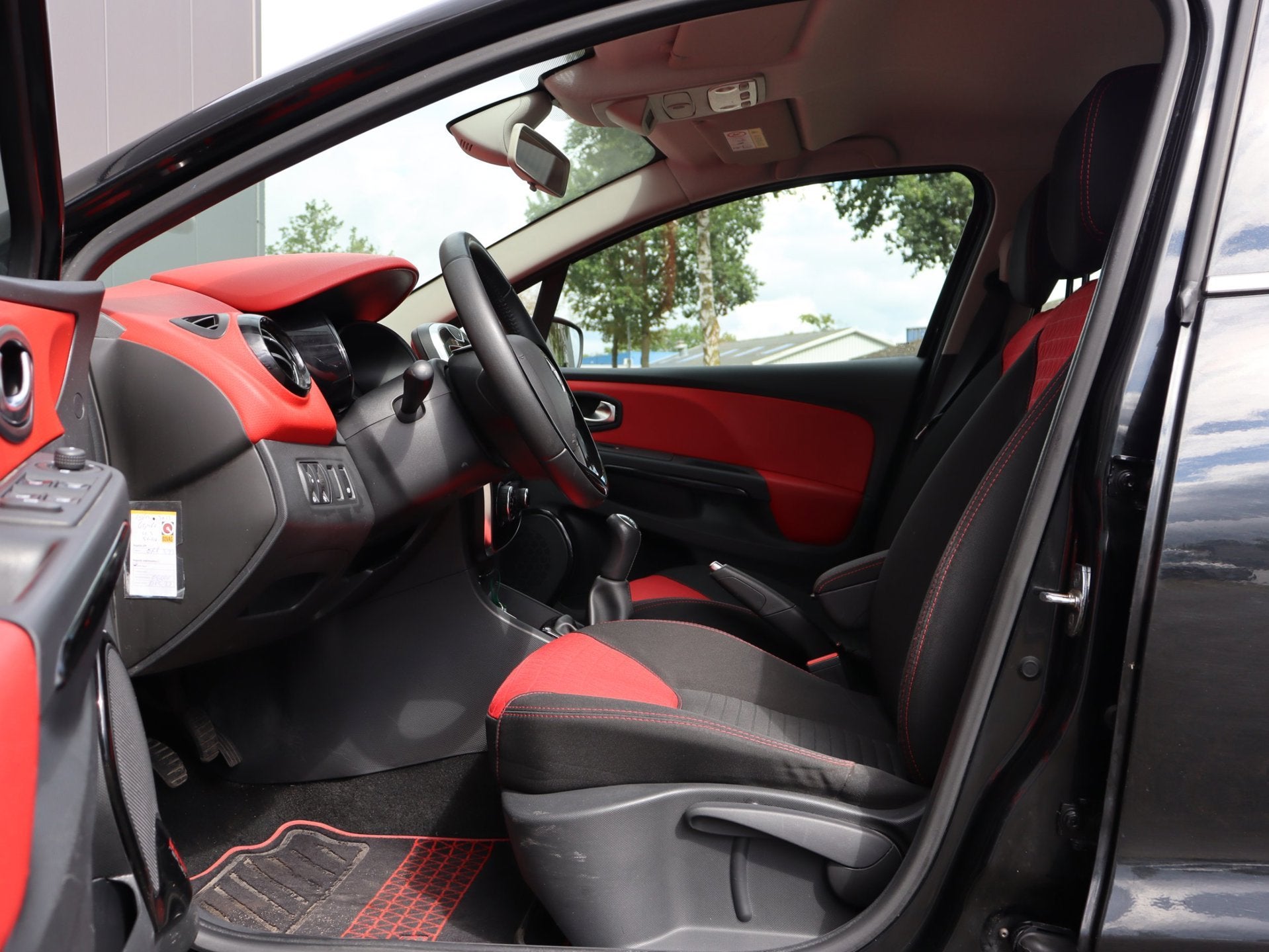 Foto 11 van Renault Clio 0.9 TCe ECO Night&Day navi LM 4-deurs *99.000km