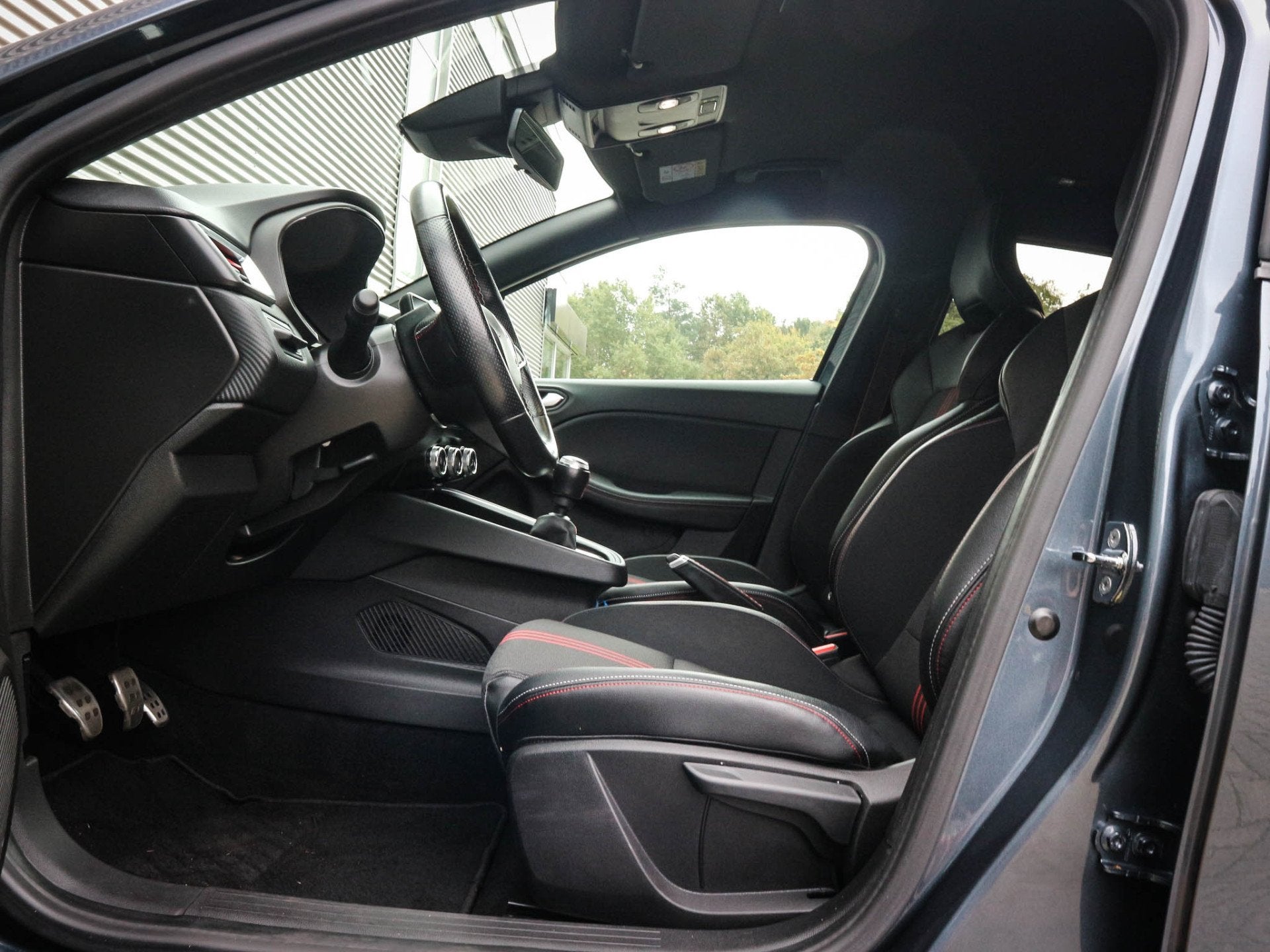 Renault Clio 1.0 TCe 90 R.S. Line Clima | Cruise | Navi | Le, Auto's, Voorwielaandrijving, Gebruikt, Verwarmde buitenspiegels