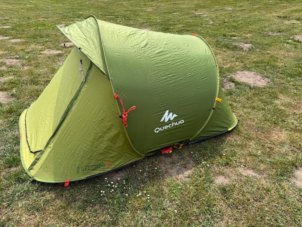 Quechua 2 Seconds 2-persoons pop-up tent, Caravans en Kamperen, Tenten, Ophalen, Zo goed als nieuw, Tot en met 2