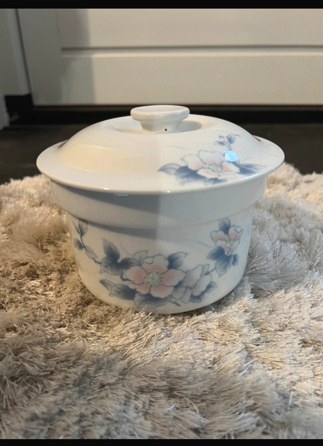 Tatung Durable China schaal met deksel, bloemmotief, Aziatisch, Overige merken, Ophalen of Verzenden, Porselein