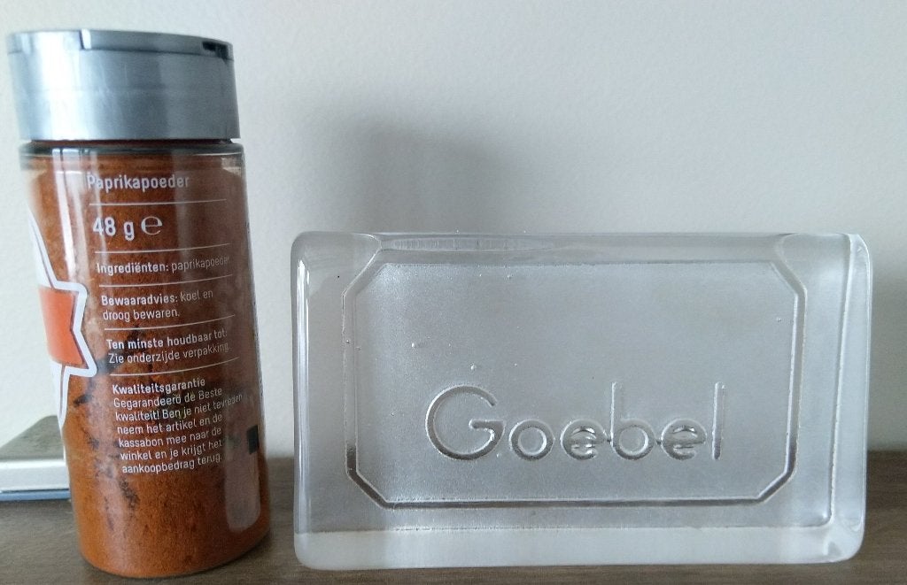 goebel glazen plaquette glas beeldje, Ophalen of Verzenden, Zo goed als nieuw, Hummel