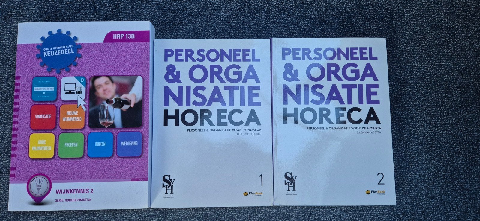 Horeca boeken, Boeken, Overige vakken, Ellen van Kooten De toerist uitgeversgroep, Ophalen of Verzenden, Zo goed als nieuw