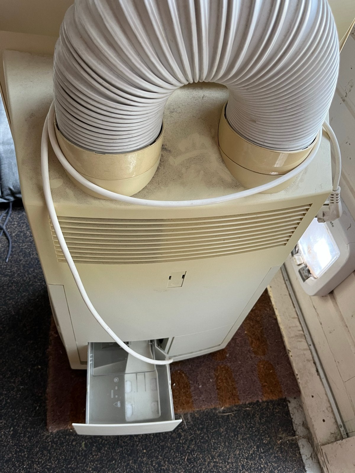 Carrier Holiday 8 Mobiele Airco - Koelen en Ontvochtigen, Ophalen, Gebruikt, Minder dan 60 m³, 3 snelheden of meer