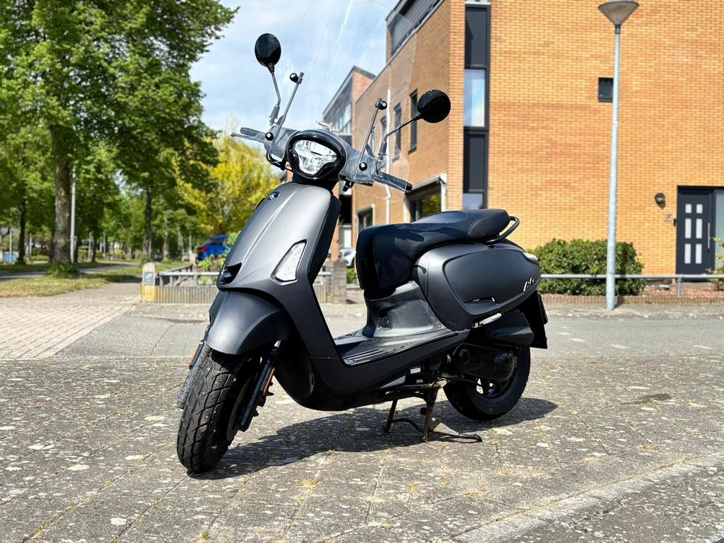 Kymco New Like - Goed onderhouden brom scooter, Fietsen en Brommers, Scooters | Kymco, Gebruikt, Like, Maximaal 45 km/u, Benzine