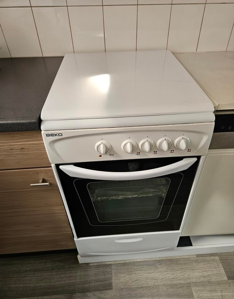 Beko Vrijstaand Gasfornuis met Oven - Wit, Ophalen, Gebruikt, 4 kookzones, Gas