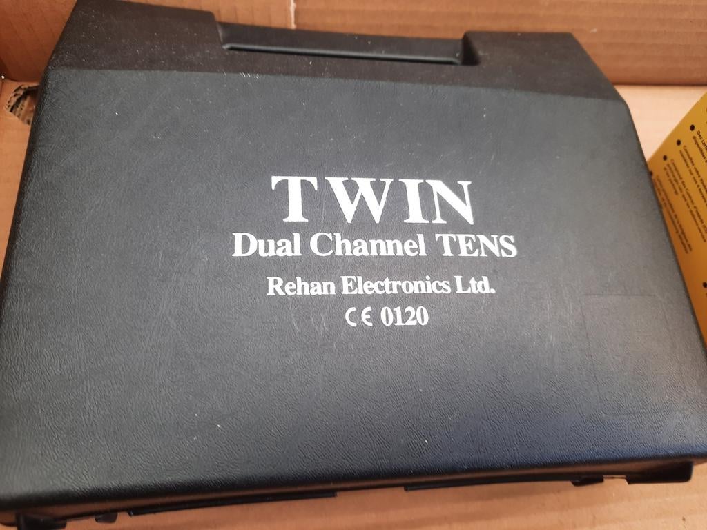 TWIN Dual Channel TENS apparaat, Ophalen of Verzenden