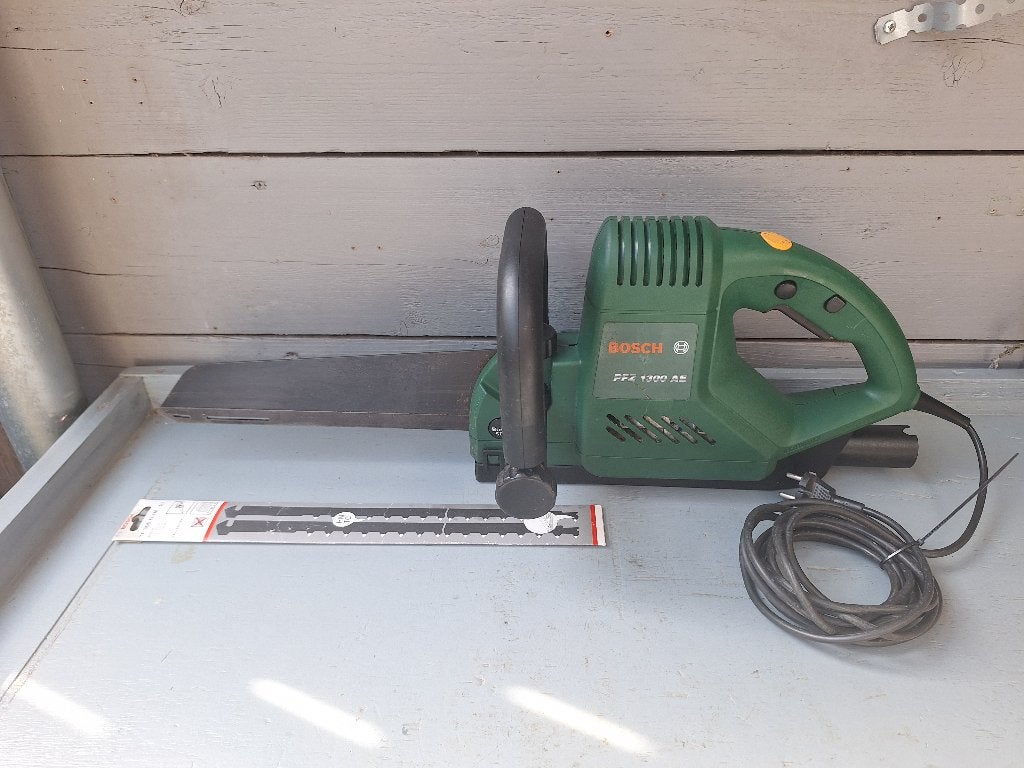 Bosch PFZ1300AE elektrische zaag / alleszaag, Gebruikt, 70 mm of meer, Ophalen of Verzenden, Reciprozaag