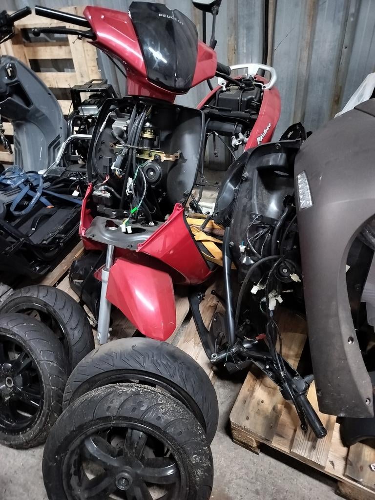 Peugeot kisbee zonder papieren, Ophalen, Jax, Jax, Jax