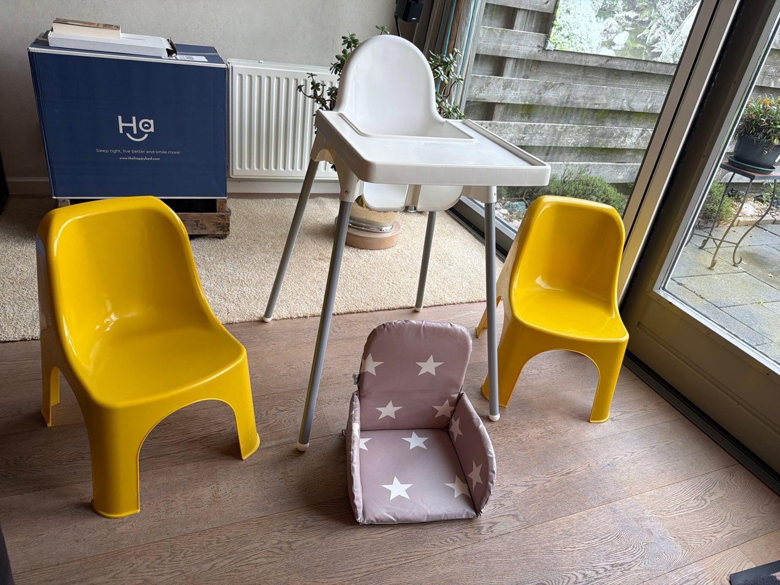 Leuke set kinderstoelen: 2 geel, 1 zacht, 1 kinderstoel, Ophalen, Zo goed als nieuw, Overige typen