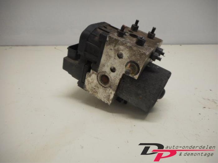 ABS Pomp van een Opel Astra, Gebruikt, -, -, Opel