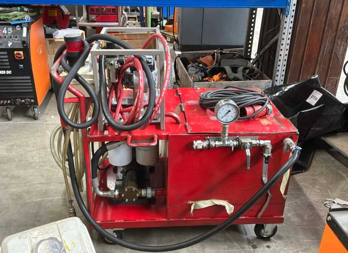 Hydrauliek test unit, Ophalen, Gebruikt