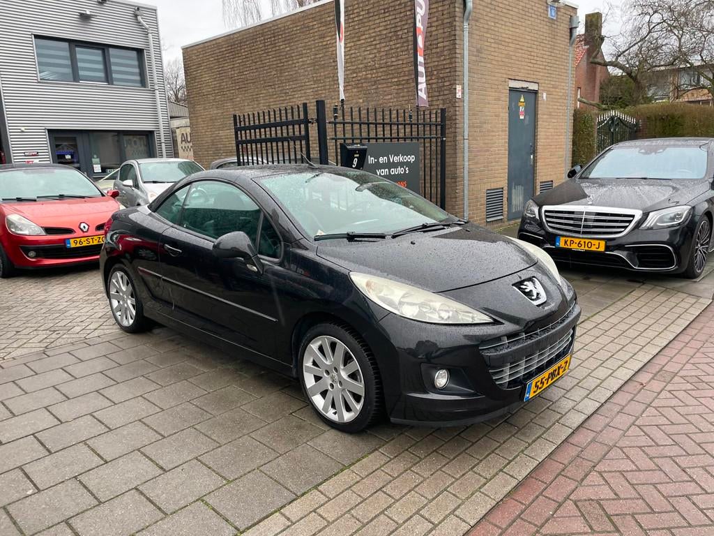 Peugeot 207 CC 1.6 VTi Noir & Blanc 3e Eig! Trekhaak Airco N, Auto's, Peugeot, Voorwielaandrijving, Euro 5, 15 km/l, Gebruikt