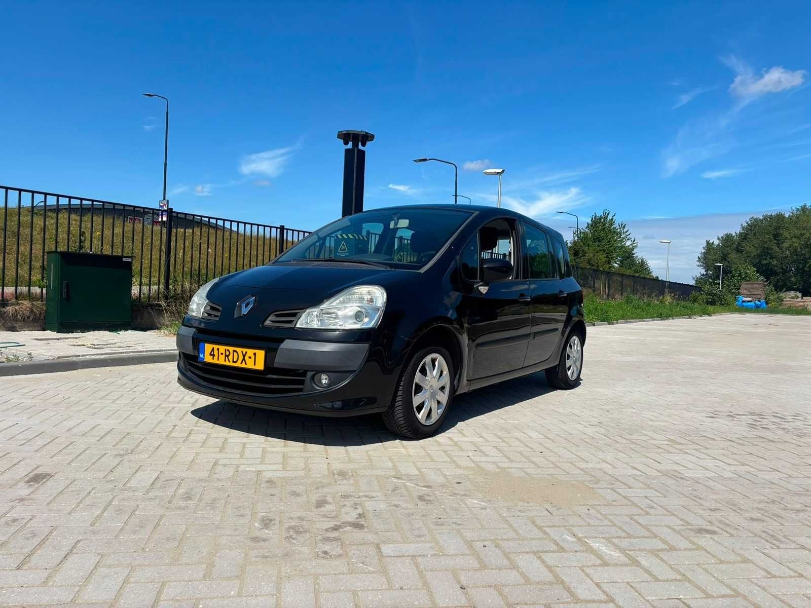 Renault Grand Modus 1.2 TCE Dynamique 2011 | 41-RDX-1 i, Auto's, Voorwielaandrijving, Euro 5, Gebruikt, 4 cilinders
