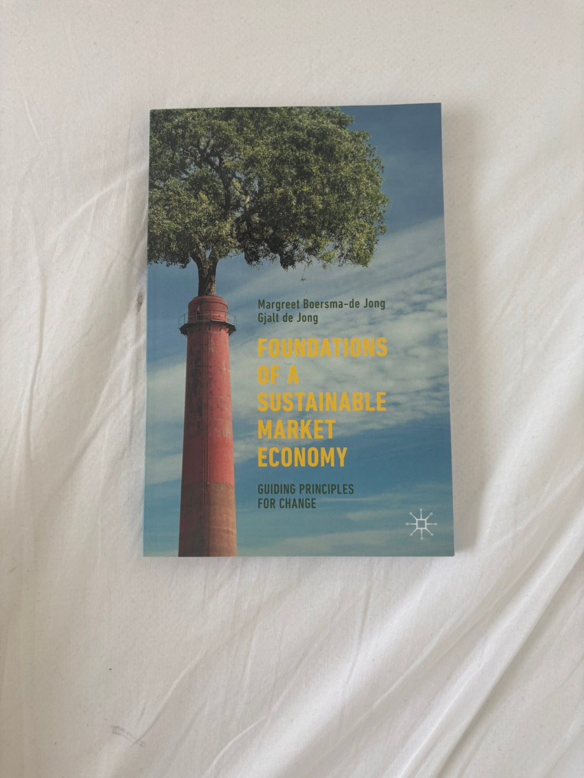 Foundations of a Suitable Market Economy, Boeken, Ophalen of Verzenden, Zo goed als nieuw
