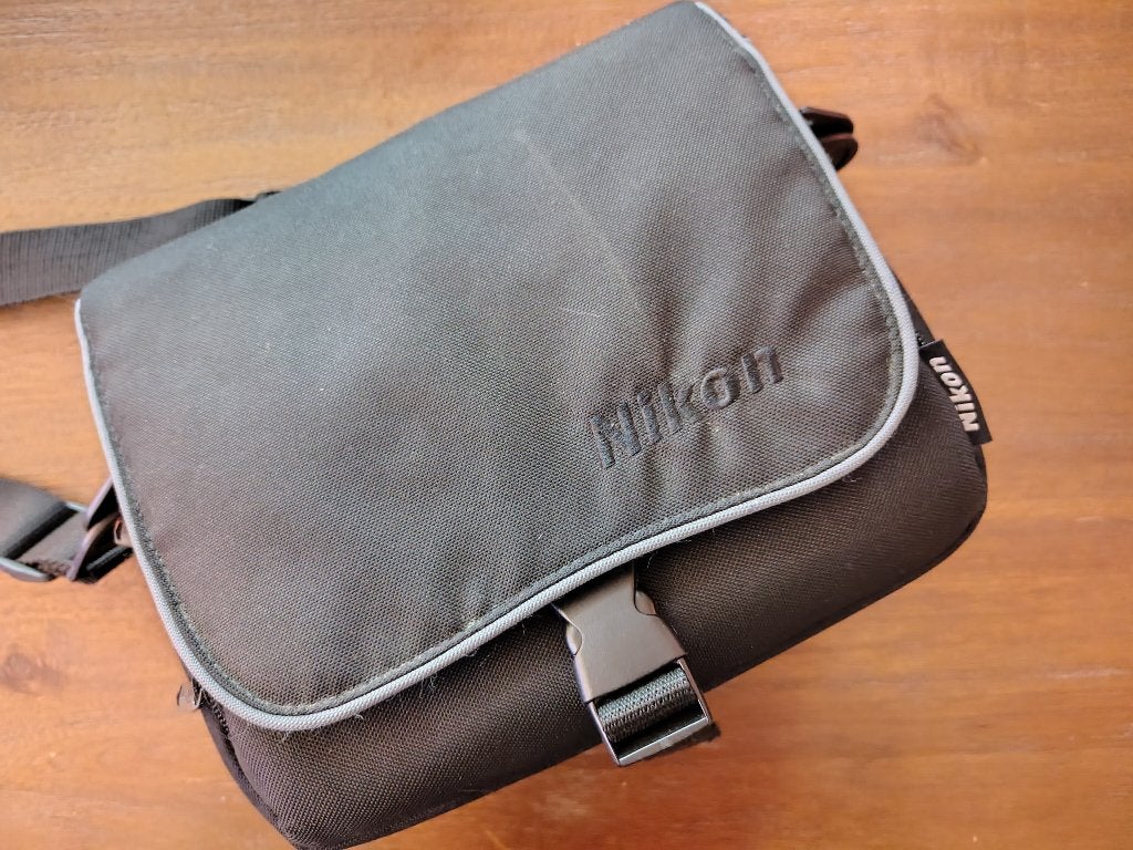 Nikon cameratas ZGAN, Audio, Tv en Foto, Ophalen of Verzenden, Zo goed als nieuw, Schoudertas, Nikon