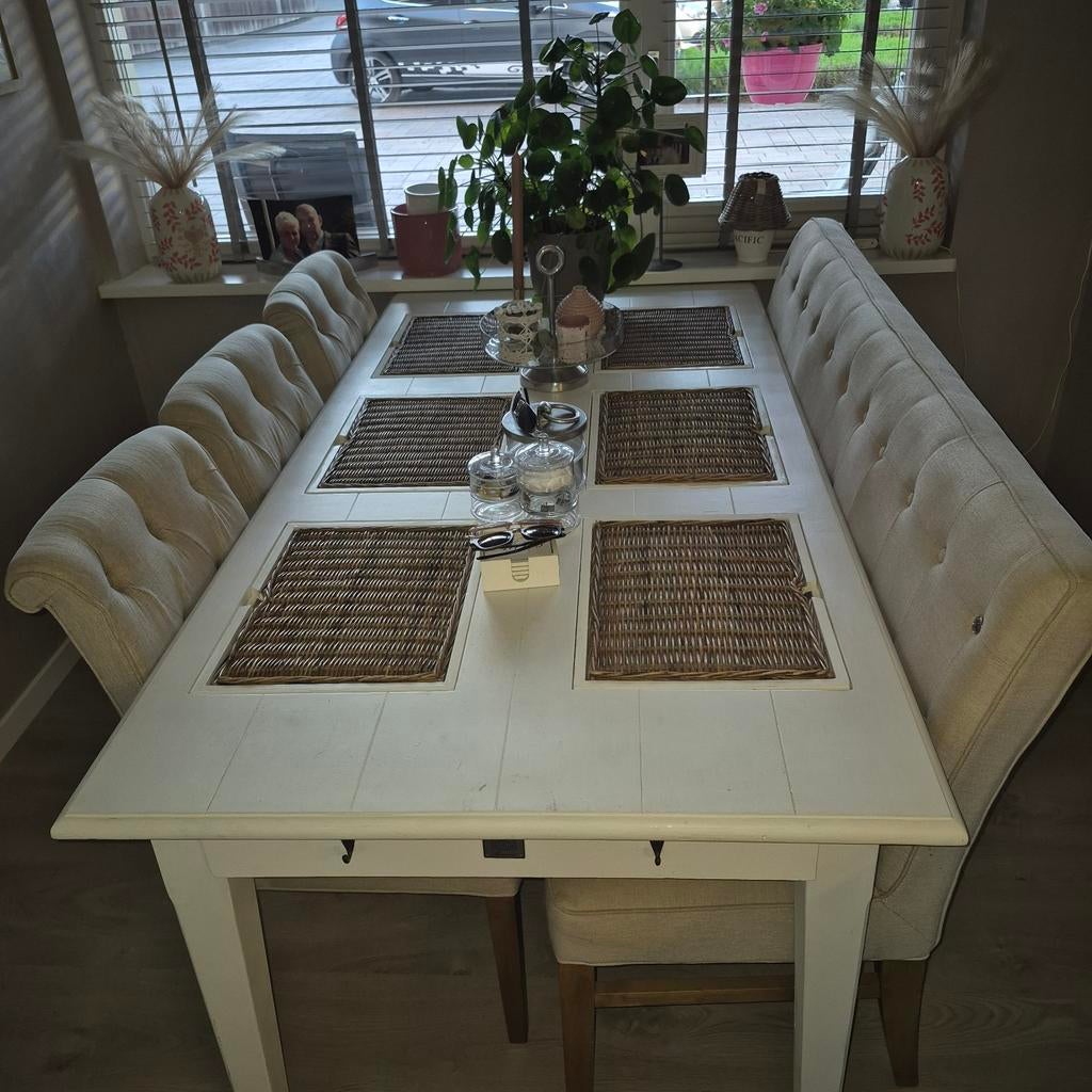 Riviera maison eettafel met 3 stoelen en 1 eetbankje, Ophalen