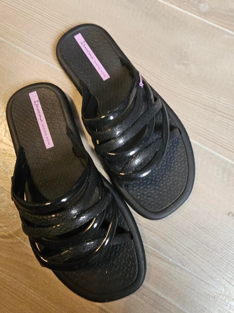 NIEUWE SLIPPERS IPENAMA ZWART MT 38, Slippers, Zwart, Nieuw, IPENAMA