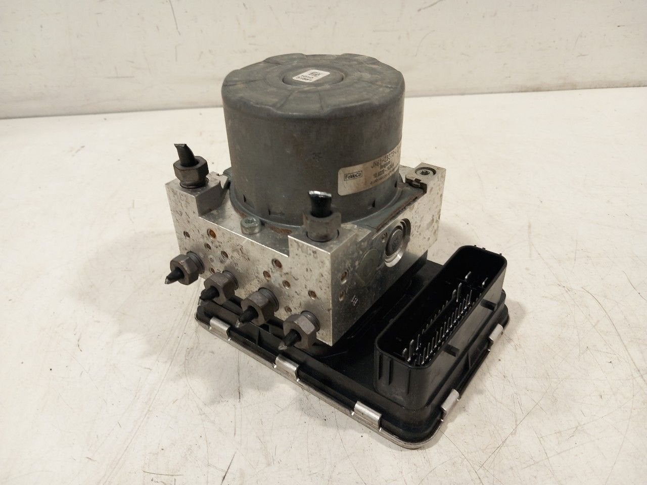 Abs pomp Ford Focus, Auto-onderdelen, Onderdelen@venauto.nl, Van der Ven Autorecycling B.V., Gebruikt, Ettenseweg 76, 4706 PB Roosendaal, The Netherlands