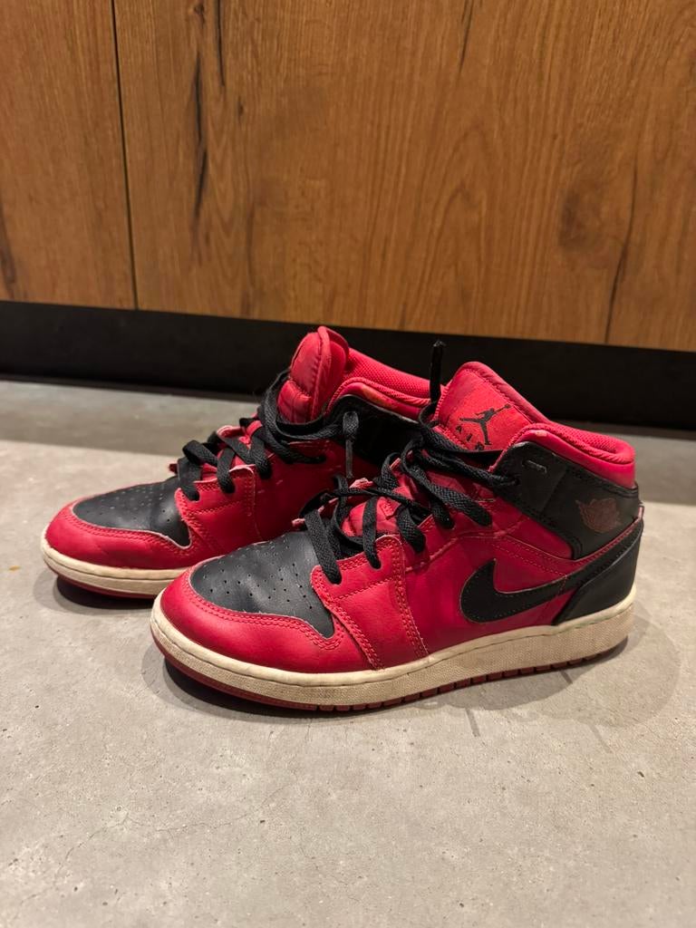 Nike jordan kids zwart rood 38,5, Ophalen, Gebruikt, Jongen of Meisje, Schoenen