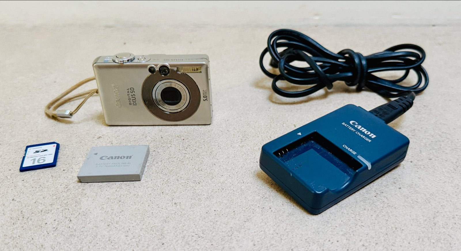 Canon Digital IXUS 50 (SD400) | Complete Y2K Digicam Set!, Ingebouwde flitser, Gebruikt, Canon, Ophalen of Verzenden