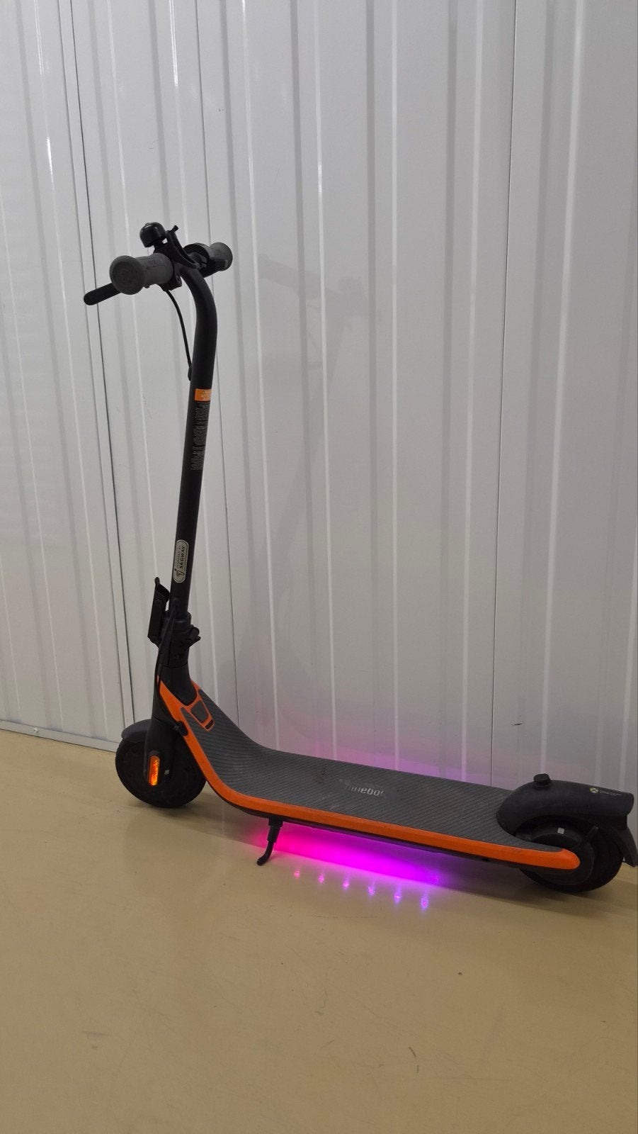 Ninebot elektrische step met verlichting, Fietsen en Brommers, Ophalen, Gebruikt, Elektrische step (E-scooter), Ninebot