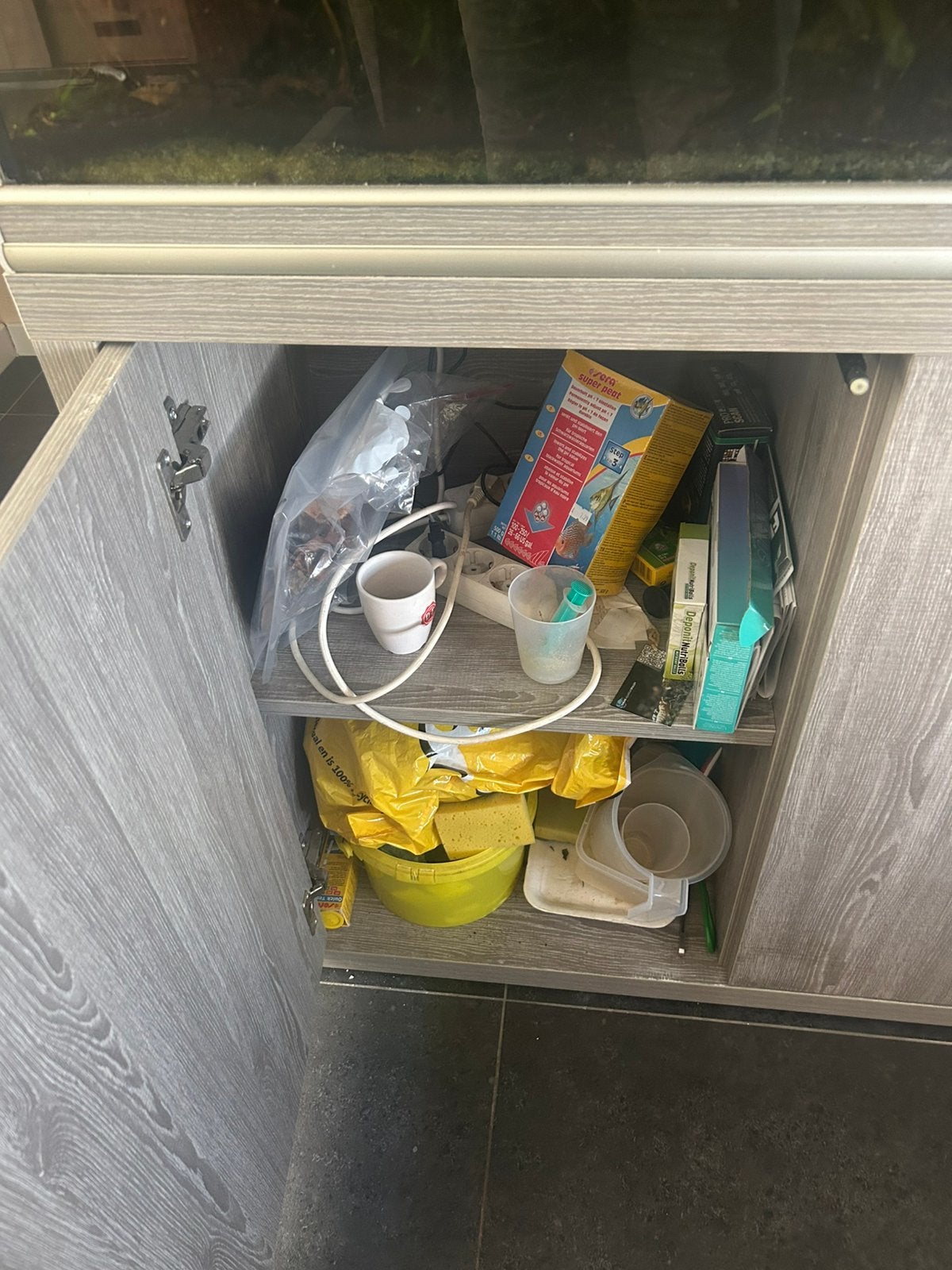 Te koop  aqualantis Aquarium, Dieren en Toebehoren, Vissen | Aquaria en Toebehoren, Ophalen, Inclusief vissen, Gebruikt, Gevuld zoetwateraquarium