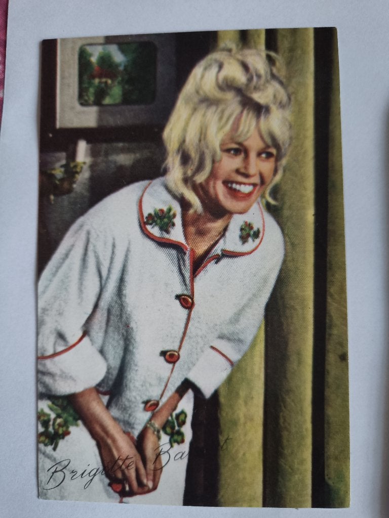 ansichtkaart BRIGITTE BARDOT B.B. BB VINTAGE 12, Verzenden, 1940 tot 1960, Ongelopen, Sterren en Beroemdheden