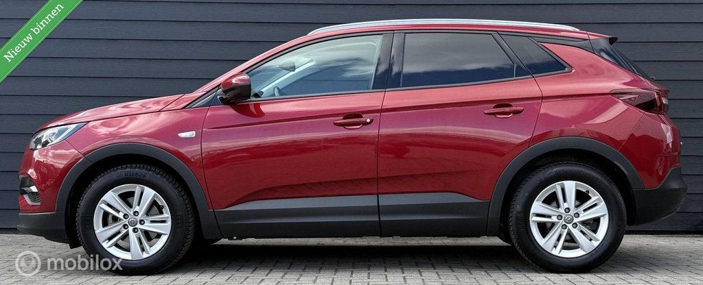 Opel Grandland X 1.2 Turbo Edition LED/Lane/Winterpakket/ACC, Gebruikt, 1273 kg, 1199 cc, Met garantie (alle)