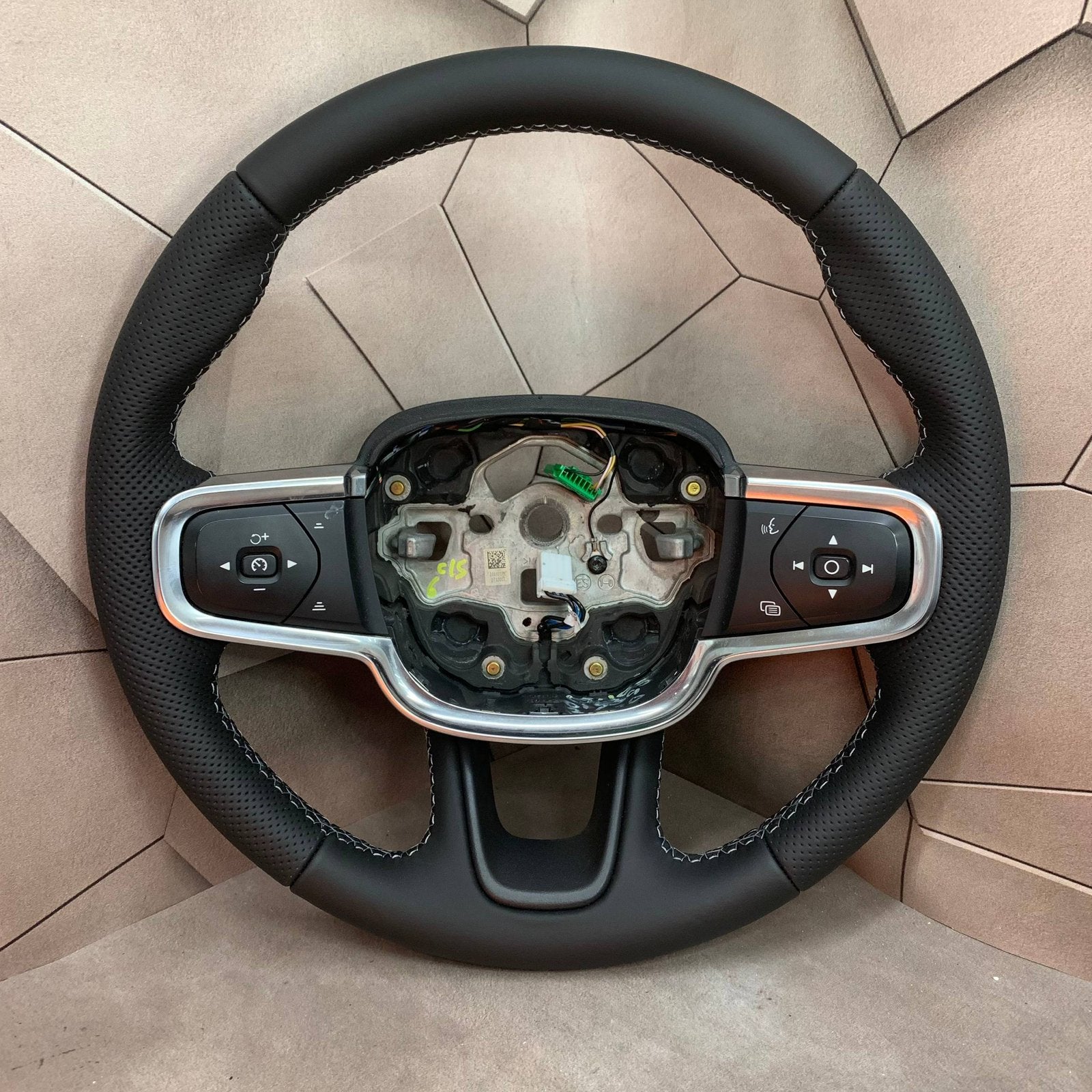 Stuur Stuurwiel Volvo xc40 Verwarming NIEUW LEER, Nieuw, Ophalen of Verzenden, Volvo