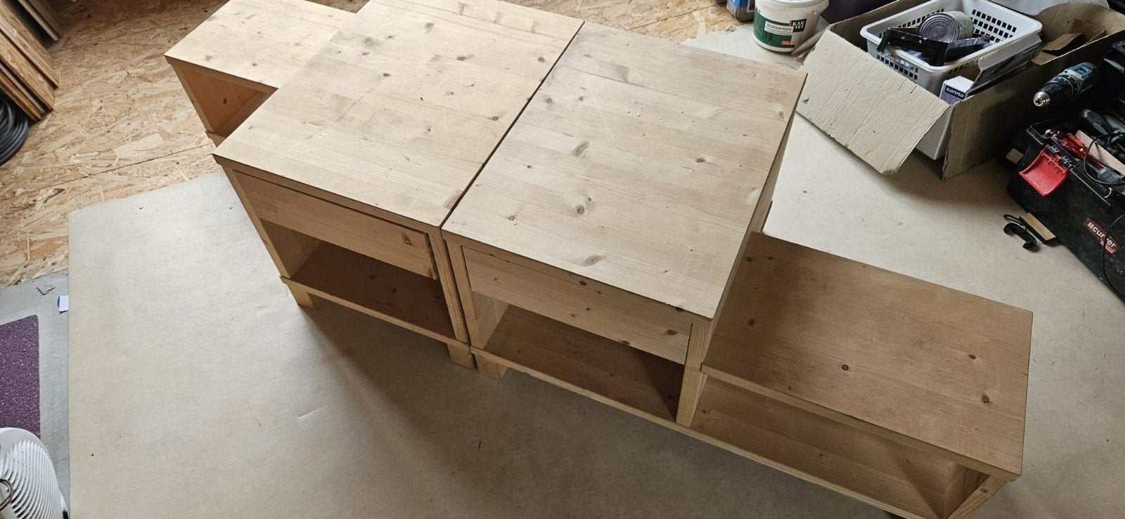 Twee veelzijdige houten kastjes voor winkel of thuis, Huis en Inrichting, Kasten | Ladekasten, Ophalen, Minder dan 50 cm, Gebruikt