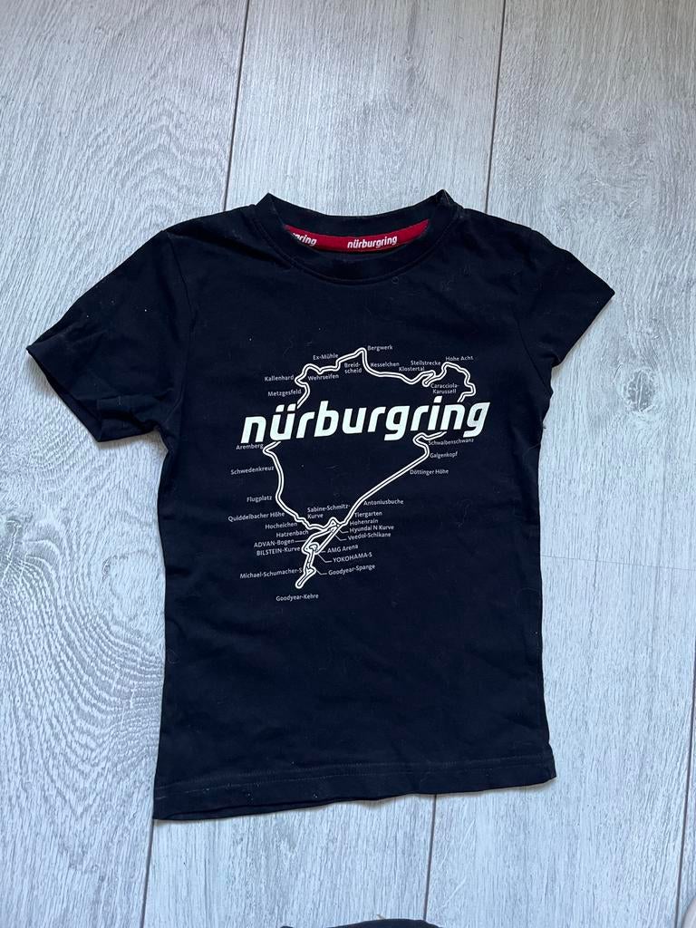 Nürburgring T-shirt maat 104 – glow in the dark, Ophalen of Verzenden, Gebruikt, Jongen of Meisje, Shirt of Longsleeve