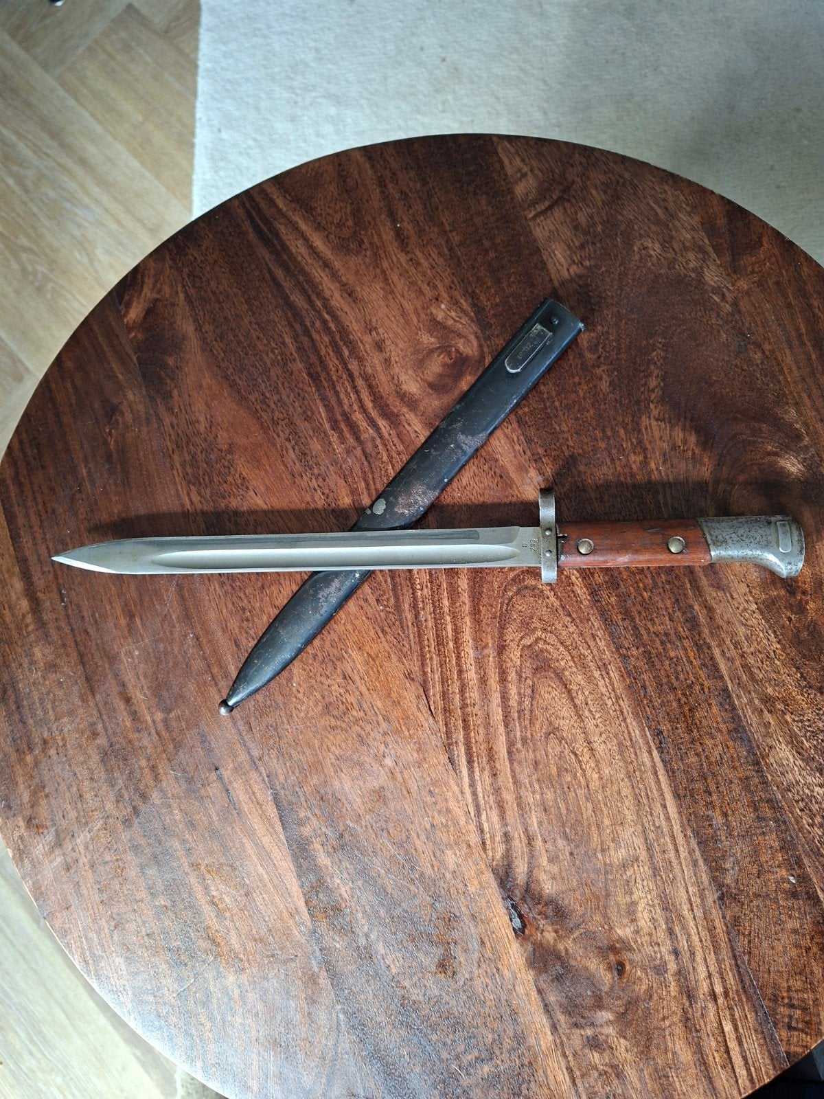 CZECH CSZ MAUSER V24 nummergelijk, Verzamelen, Ophalen of Verzenden, Duitsland, Mes of Dolk