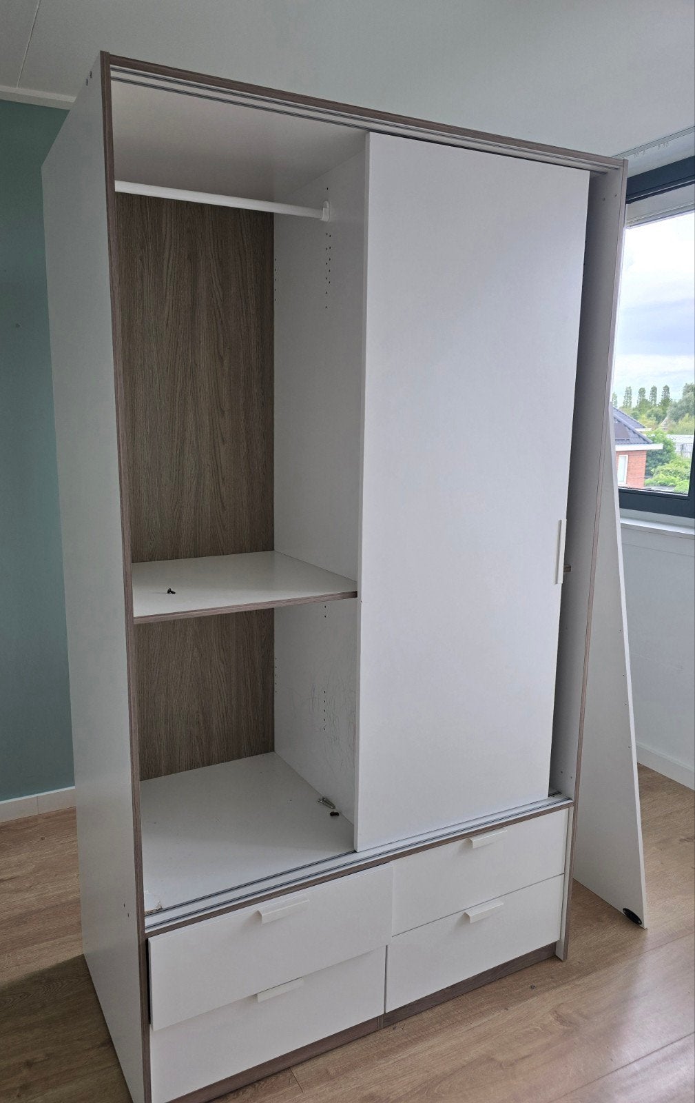 Gratis af te halen Ikea Trysil kledingkast met schuifdeuren, Gebruikt, 100 tot 150 cm, Modern, 150 tot 200 cm