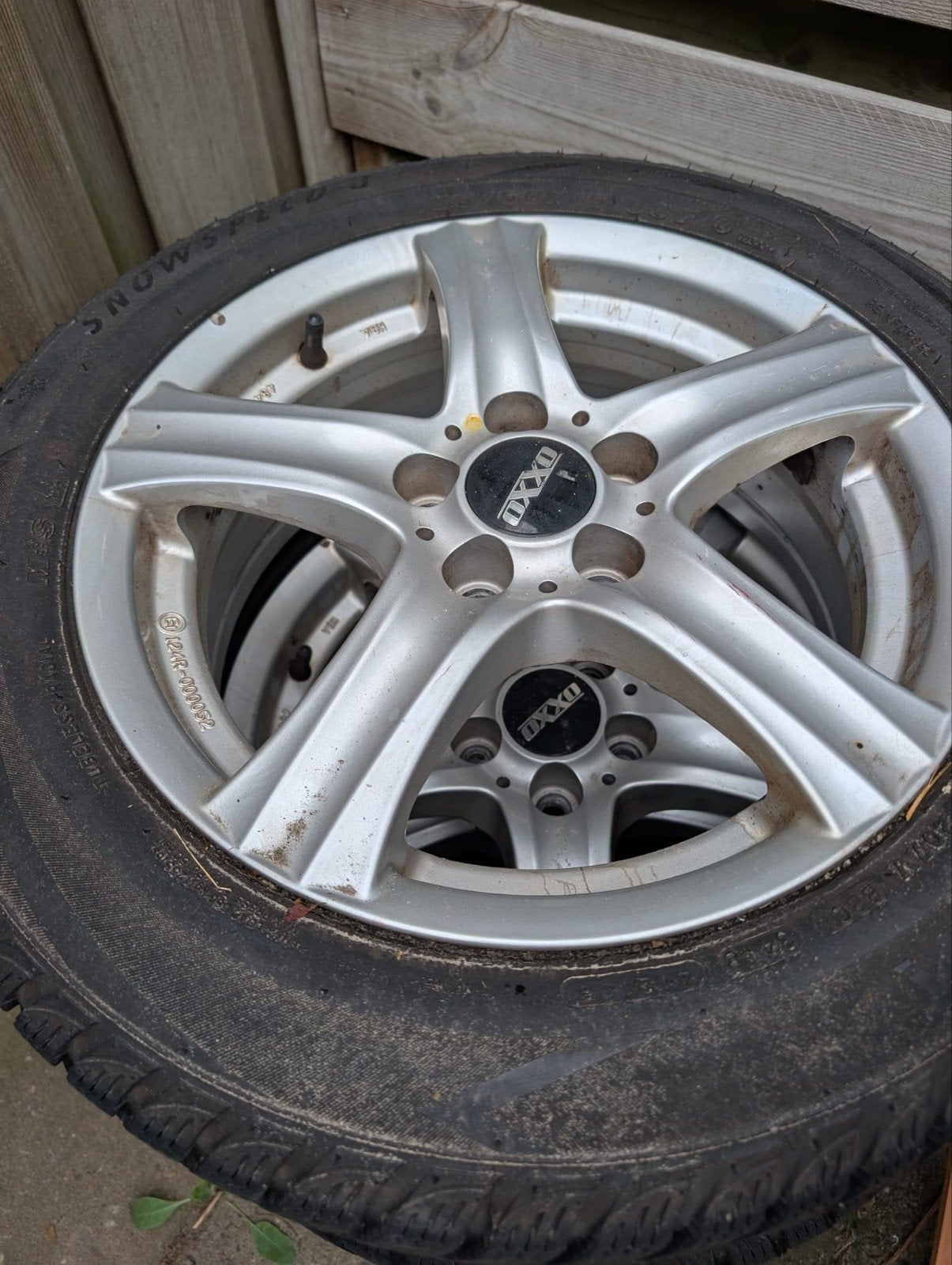 Winterbanden met velgen - OXXO - 16 inch Vw polo, Auto-onderdelen, Banden en Velgen, Ophalen, Gebruikt, 16 inch, Banden en Velgen