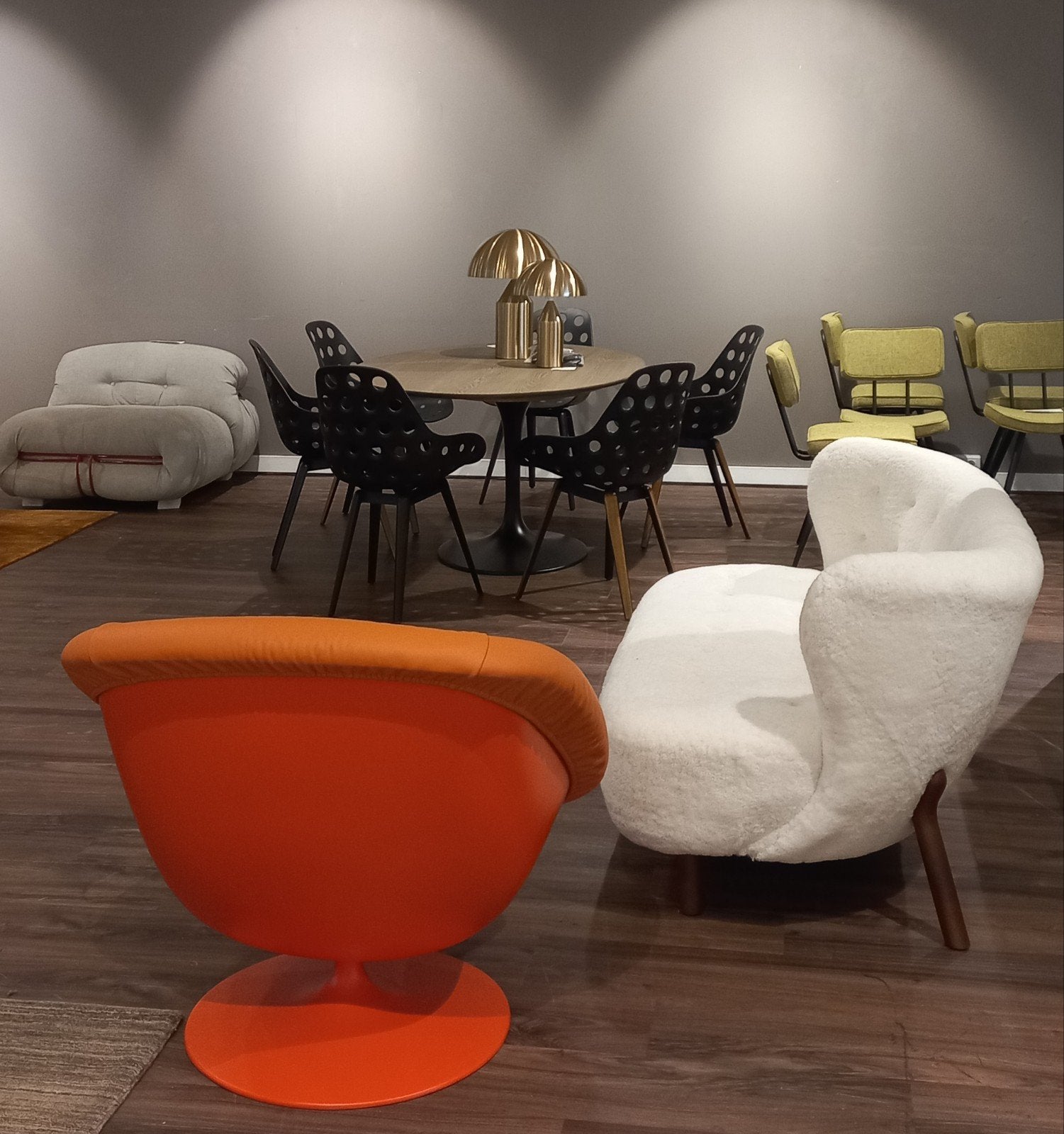 Orange fauteuils mid century cabinets tulipe stoelen scarpa, Ophalen of Verzenden, Nieuw, Wit