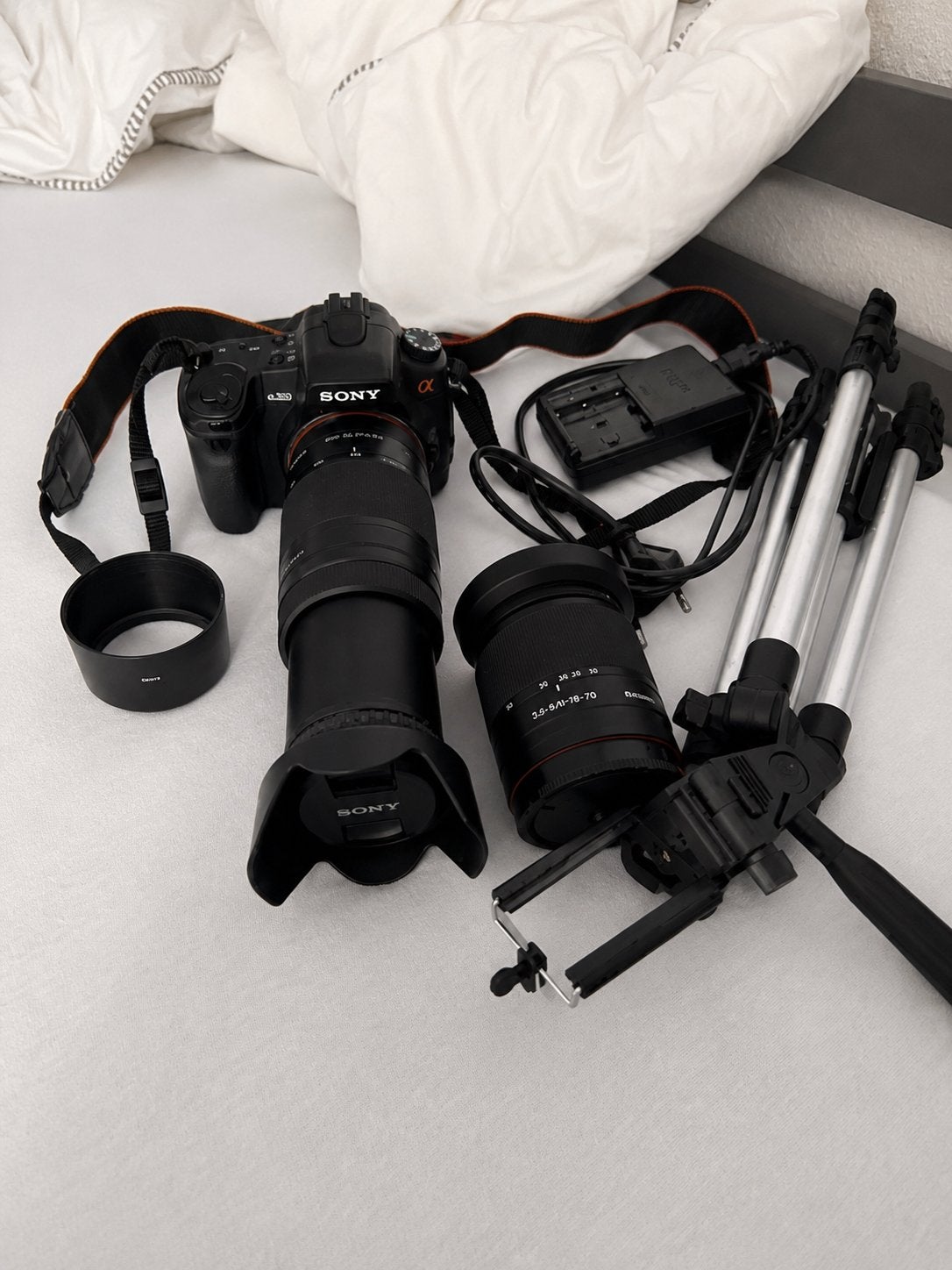 Sony Alpha A350 spiegelreflexcamera + Set met 2 lenzen, Ophalen, Zo goed als nieuw, Sony