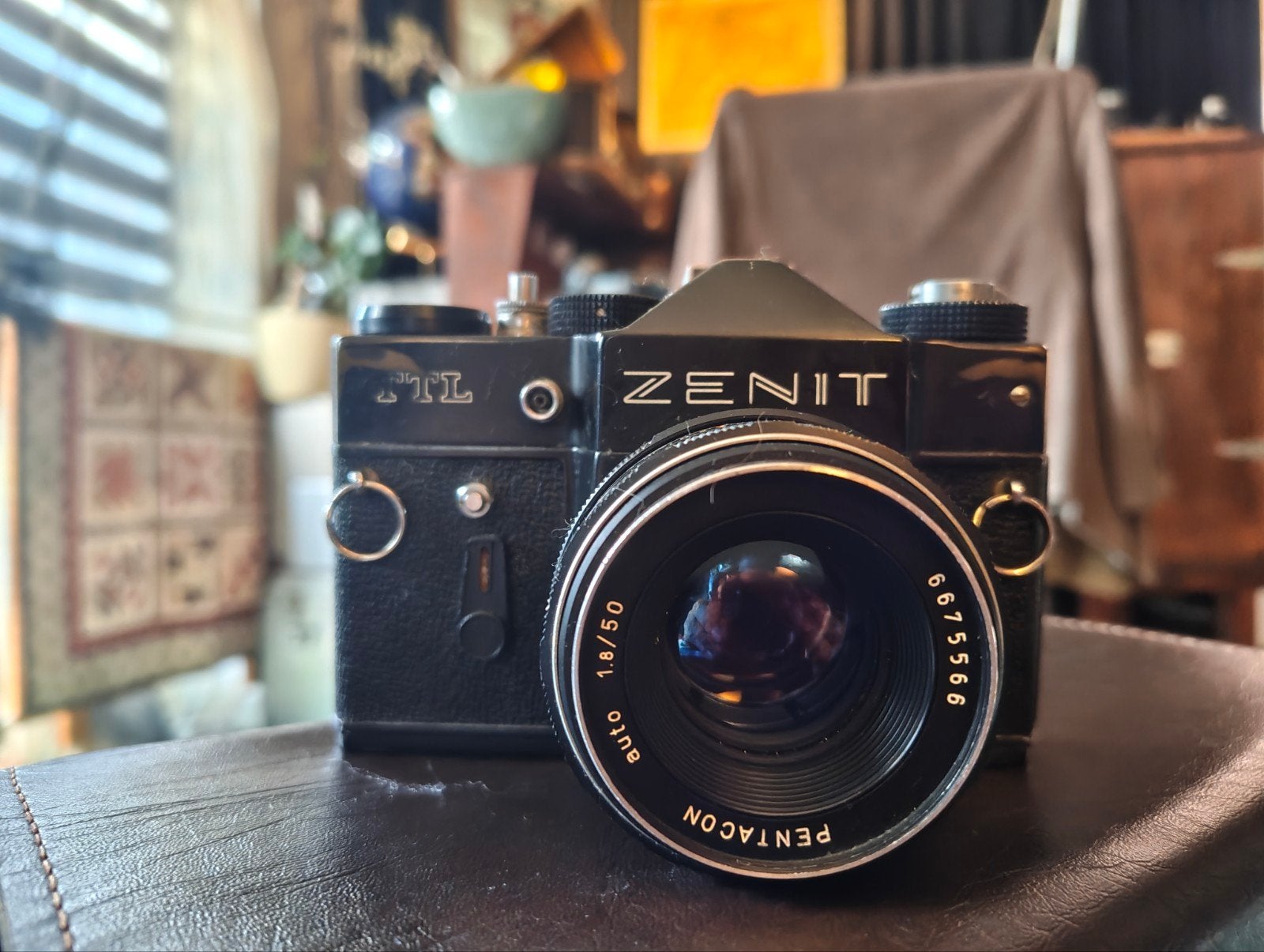 Zenit TTL Spiegelreflexcamera met Pentacon 1.8/50 lens, Ophalen of Verzenden, Gebruikt, Spiegelreflex, Overige Merken