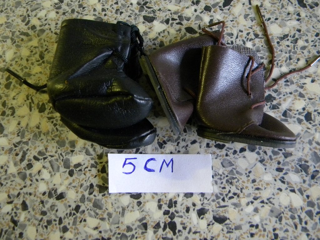 Poppenschoentjes, Verzamelen, Poppen, Ophalen of Verzenden, Gebruikt, Kleertjes