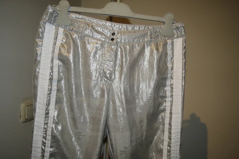 Marccain broek zilver kleur witte banden zijkanten N3/M, Maat 38/40 (M), Zo goed als nieuw, Lang, Marccain