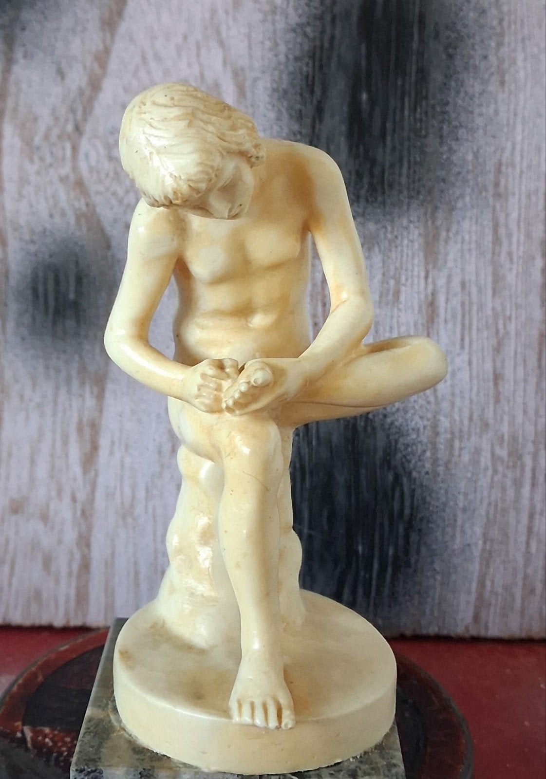 SPINARIO OF THE THORNPULLER. A. Santini. Italy. 11.5 cm., Ophalen of Verzenden