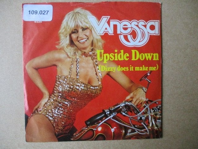 s5175 vanessa - upside down, Ophalen, Zo goed als nieuw, Pop